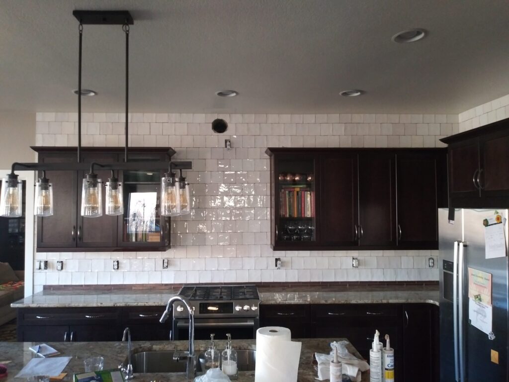 Kitchen backsplash with subway tile